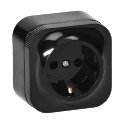 Pistikupesa 1-ne pinnale must IP20