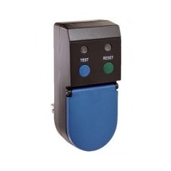 45230 Rikkevoolukaitse pistikupessa